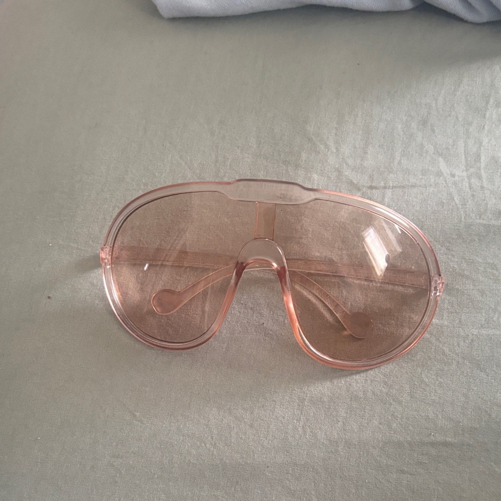 Stylish Pink Oversized Sunglasses